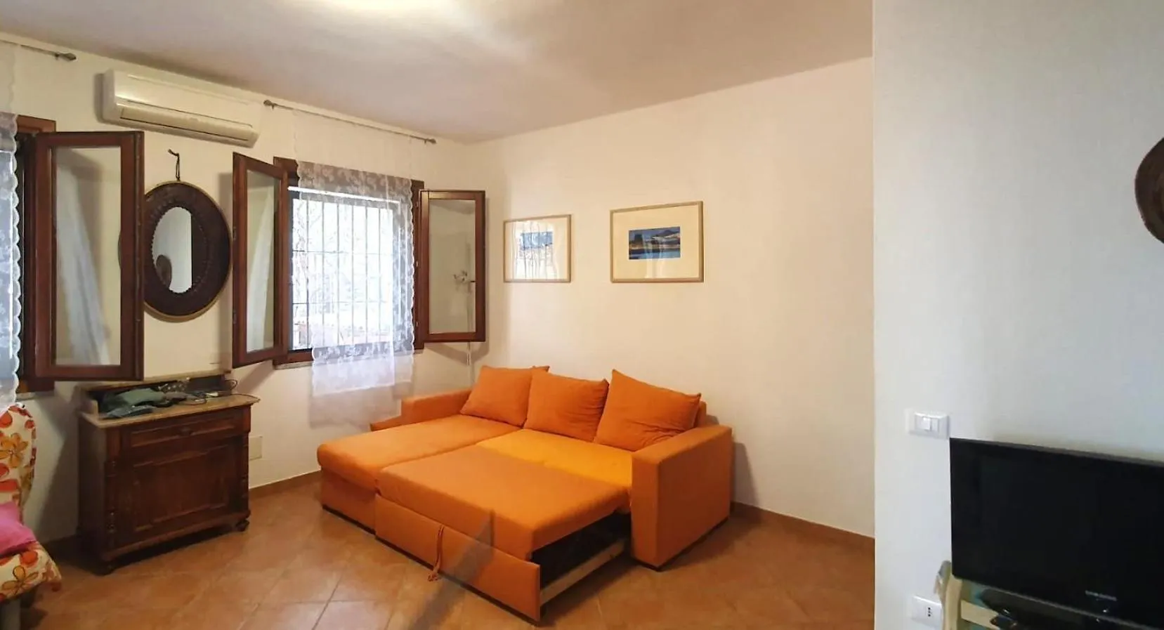 Porto Pineto Villa Indipendente 100 Mt Dal Mare Iunp7395 Porto Pino 0*,  Italy